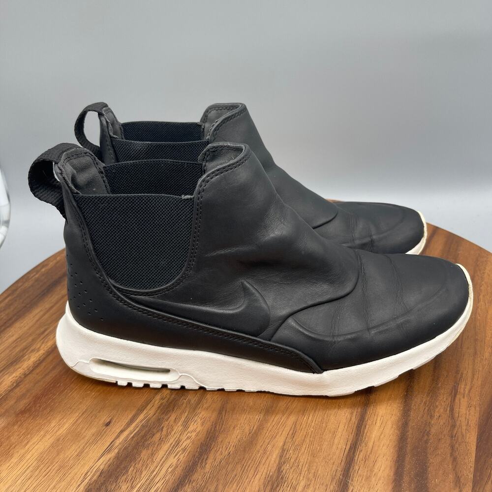 Nike Black and White Athletic Shoes